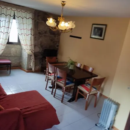 Casa Castrillon بيت للعطل